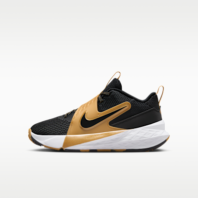 Nike Team Hustle D 12 Big Kids' Basketball Shoes. Nike.com